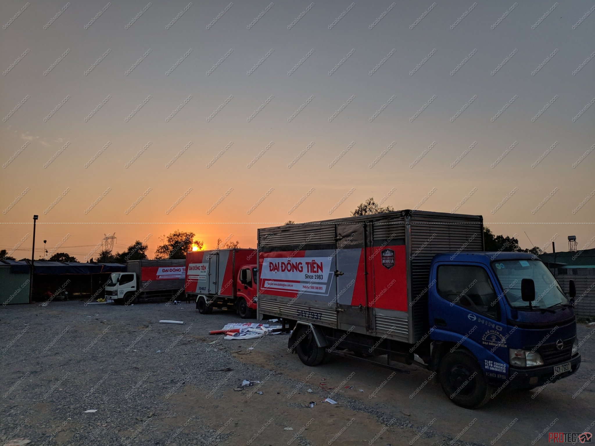 dán decal ô tô tải