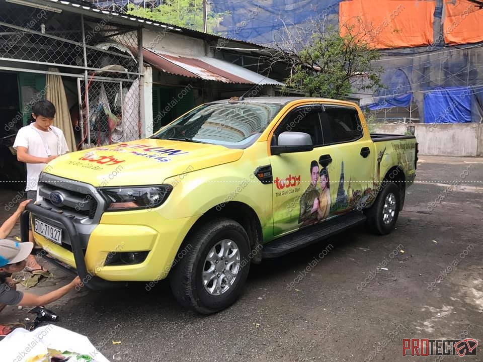 Dán decal xe ôtô cá nhân