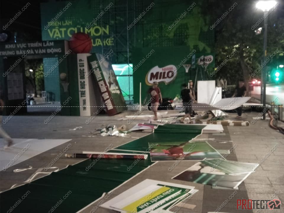 Thi công pano hiflex