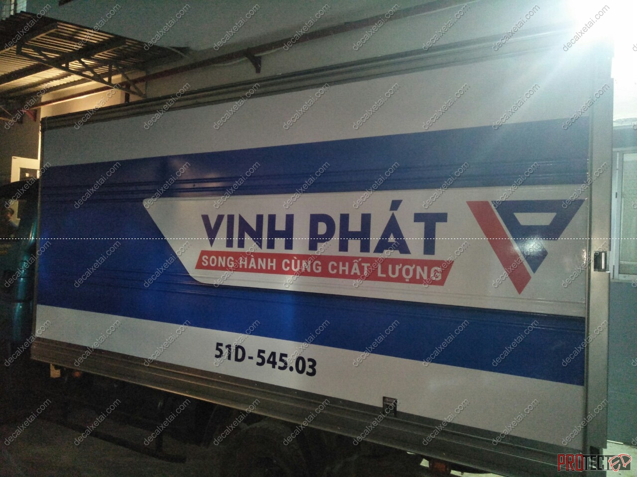 lắp alu thùng xe tải