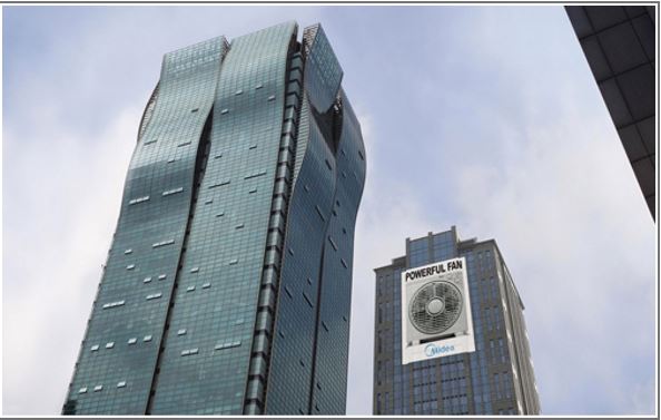 thi-cong-decal-quang-cao-ngoai-troi