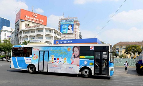 So sánh giữa các loại hình quảng cáo ngoài trời