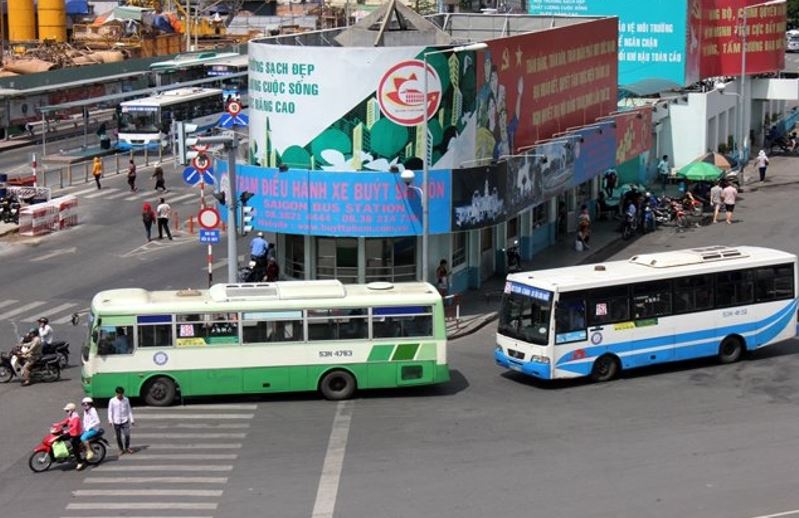 Những bất tiện của quảng cáo trên xe bus