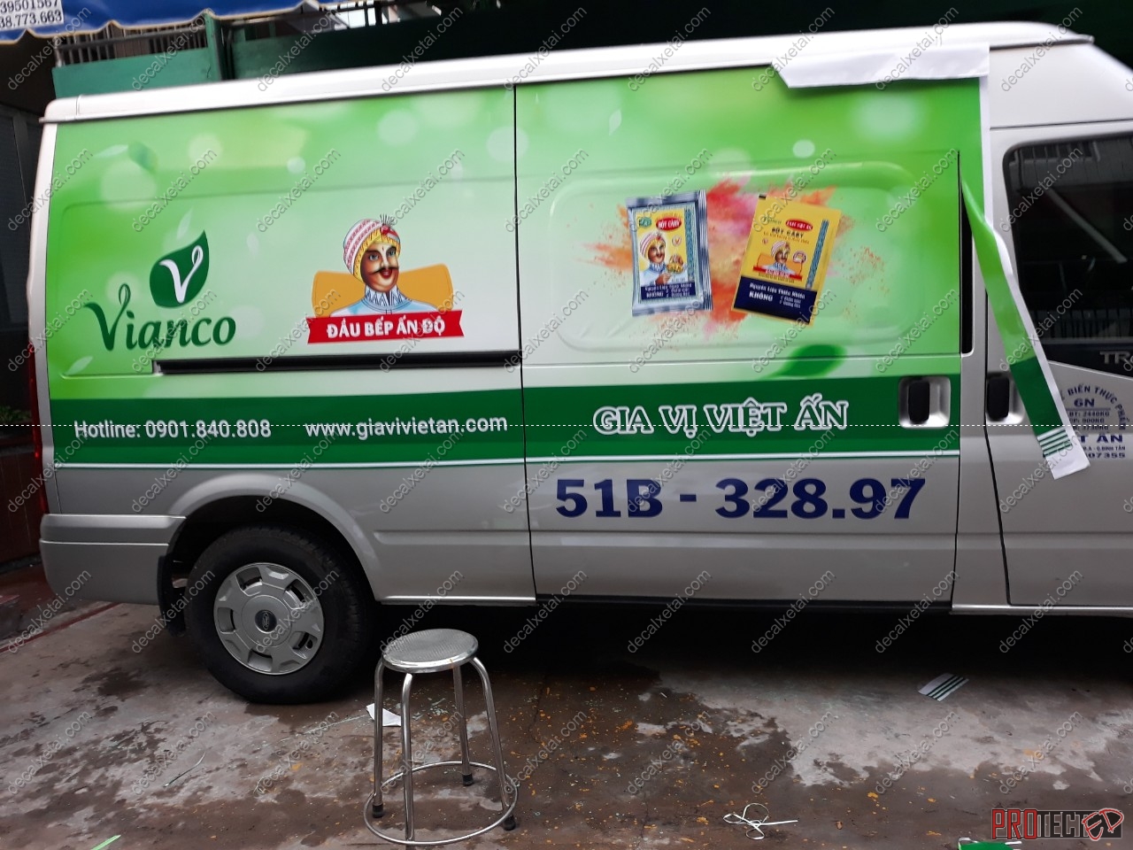 dán decal xe 16 chỗ